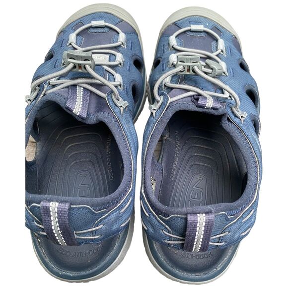 Sandals_&_Flip_Flops